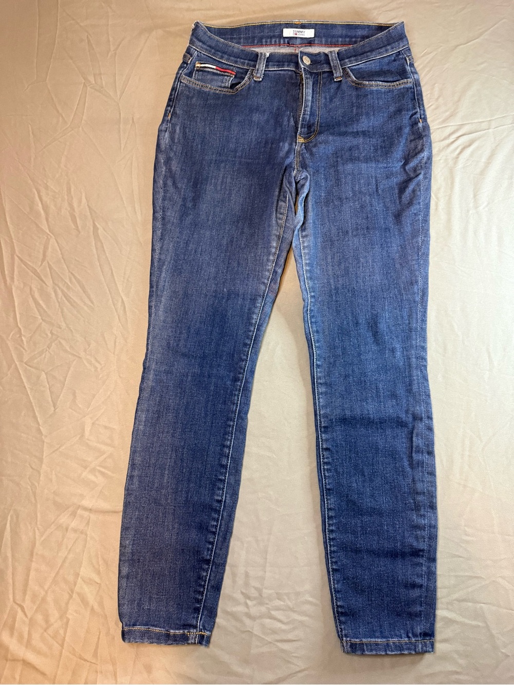 Tommy Hilfiger Women's Skinny Jeans in Medium Dark Blue